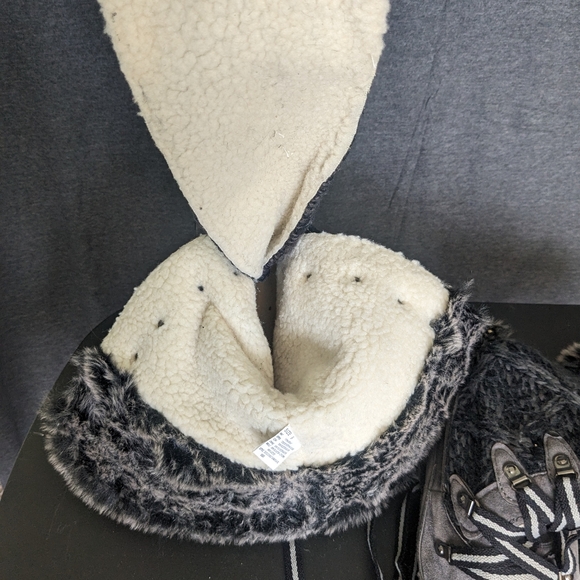 Women's size 9 Muk Luks winter boots - Picture 10 of 11